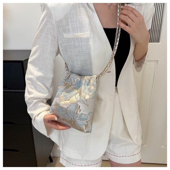 Versatile Casual Shoulder Bags High-capacity Commuter Crossbody Bucket Bag - Picture 2 of 13